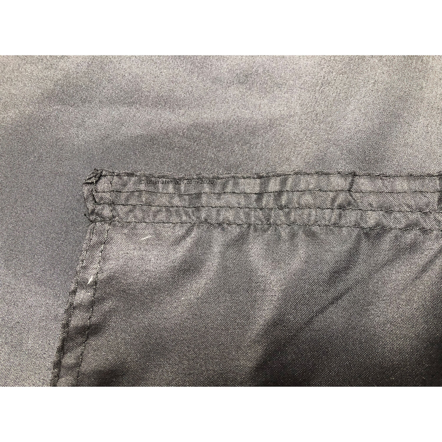 4 rows of stitching on fly end of god guns trump flag